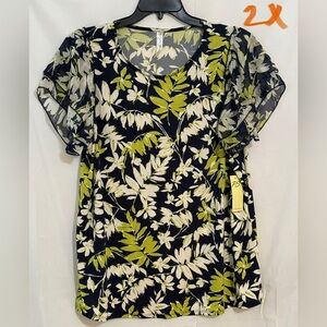 Perseption White and Green Ruffled Cuffed Sleeve Blouse